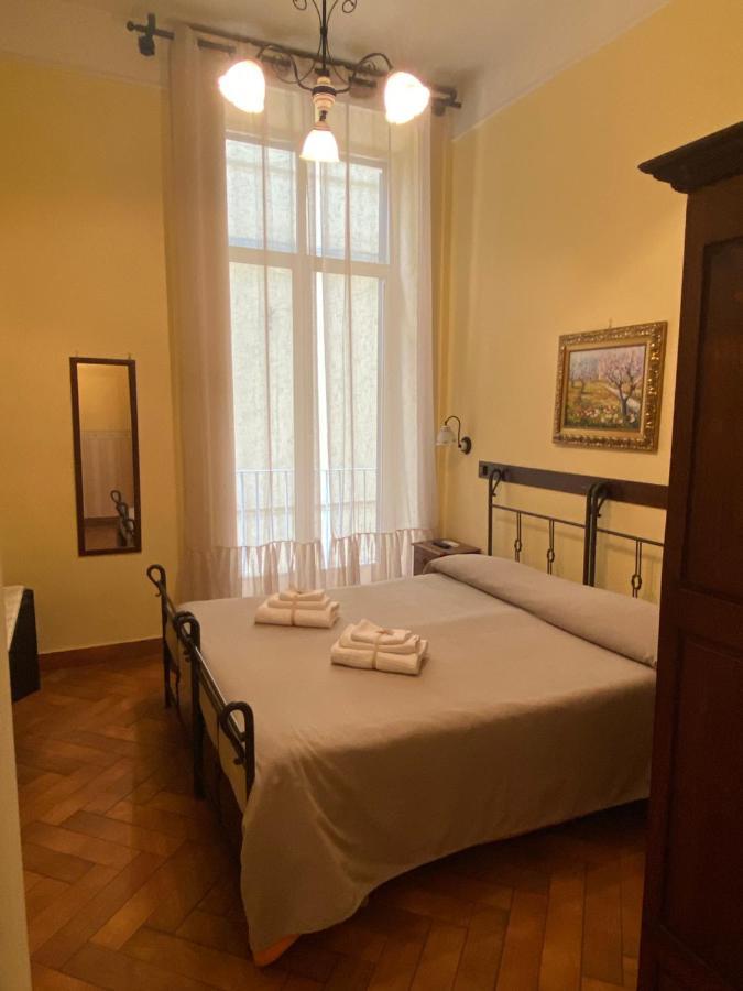 B&B Conte Cavour Neapel Exterior foto