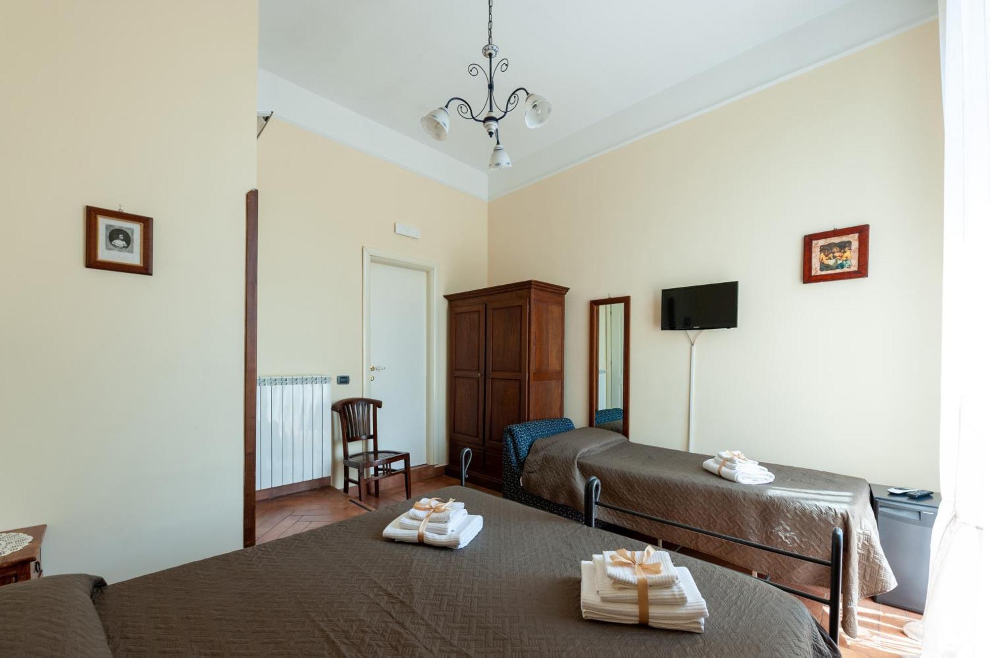 B&B Conte Cavour Neapel Exterior foto