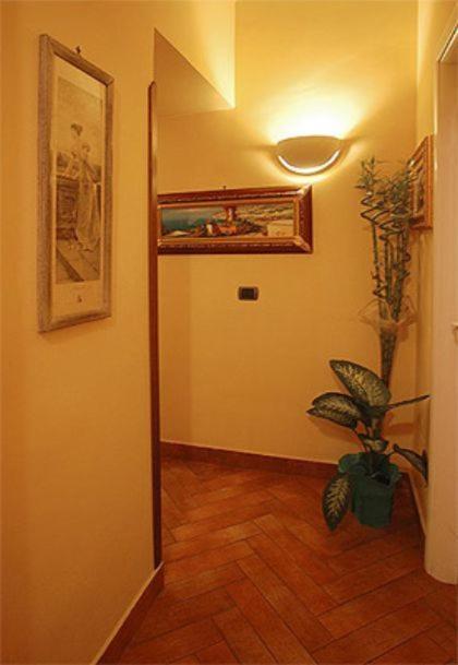 B&B Conte Cavour Neapel Exterior foto