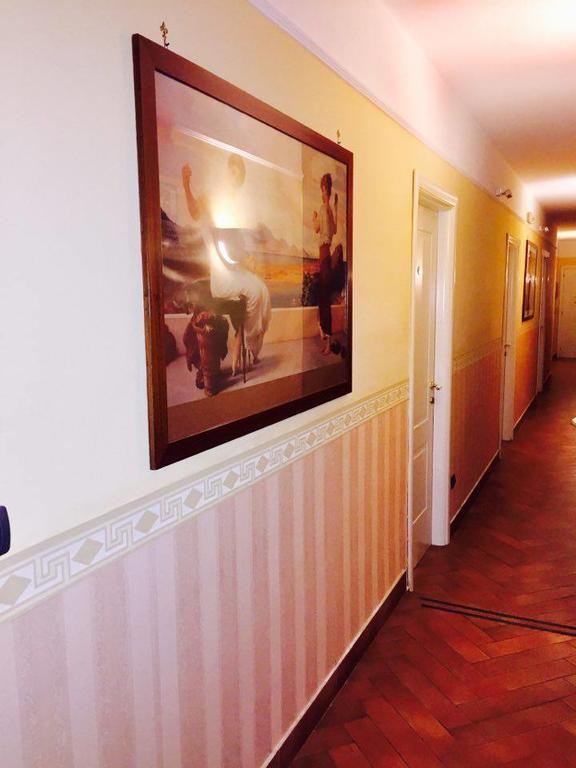 B&B Conte Cavour Neapel Exterior foto
