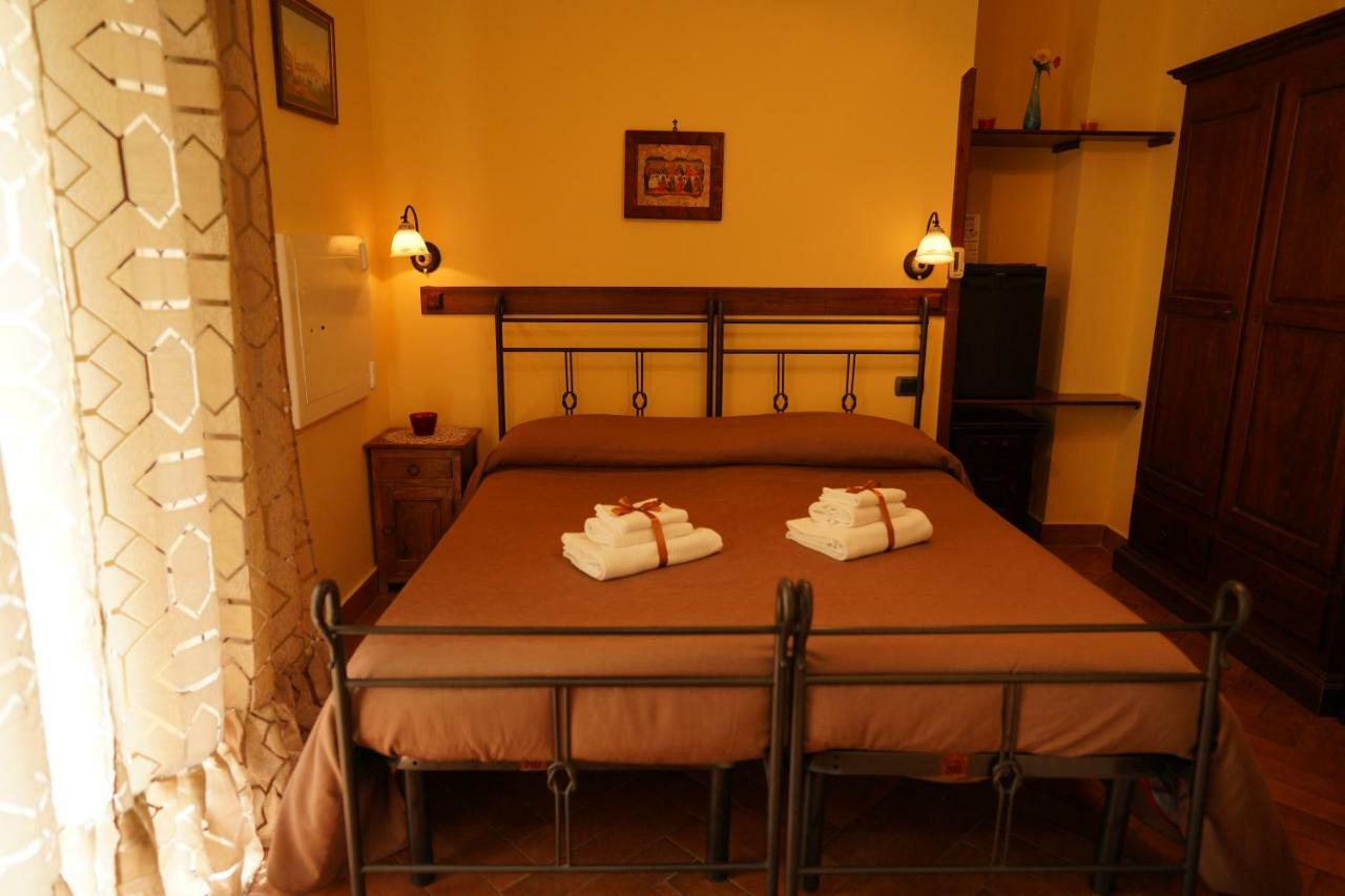 B&B Conte Cavour Neapel Exterior foto